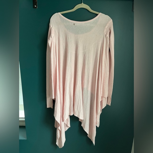Lululemon Enlightened Pullover
Heathered Blush Quartz - Picture 4 of 7